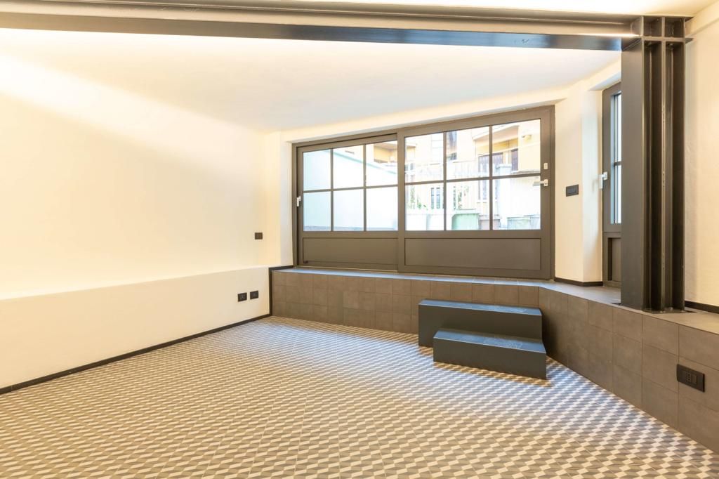 Villa in Milan, Italy, 97 m² - picture 2