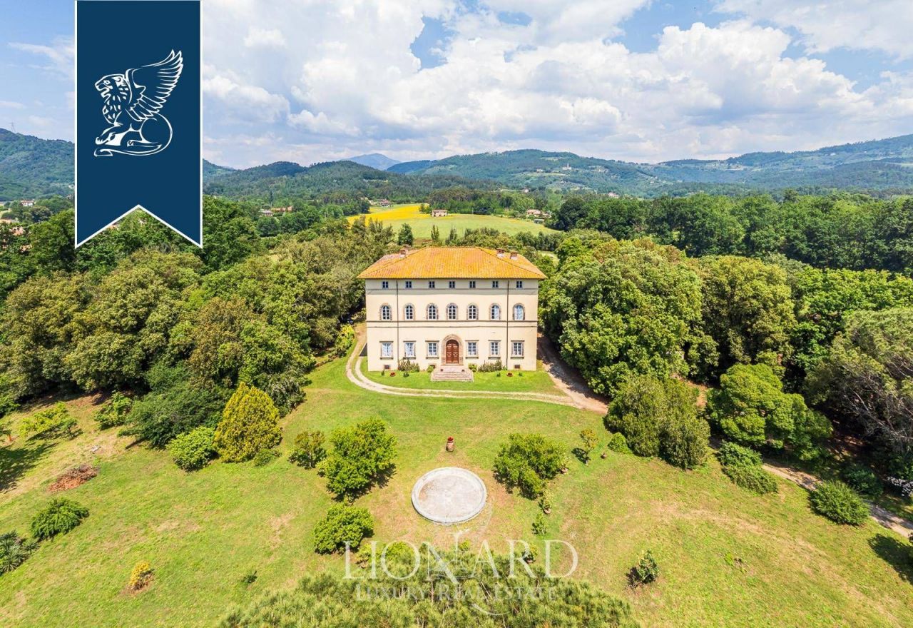 Ferme à Lucques, Italie, 4 000 m² - image 1