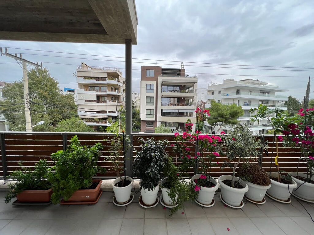 Flat in Voula, Greece, 179 m² - picture 1