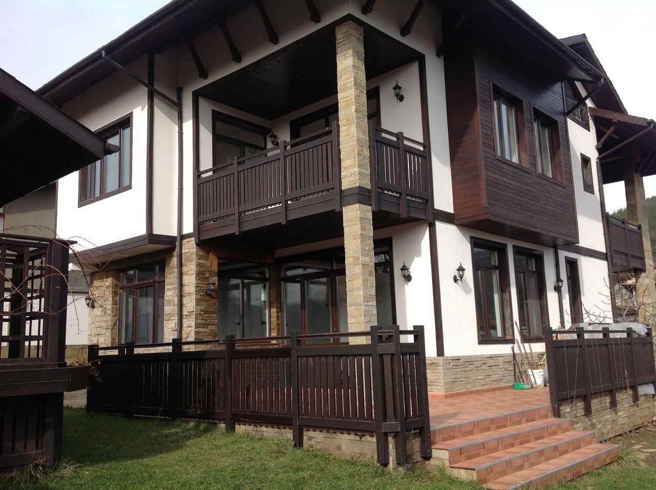 Maison à Brodilovo, Bulgarie, 340 m² - image 1