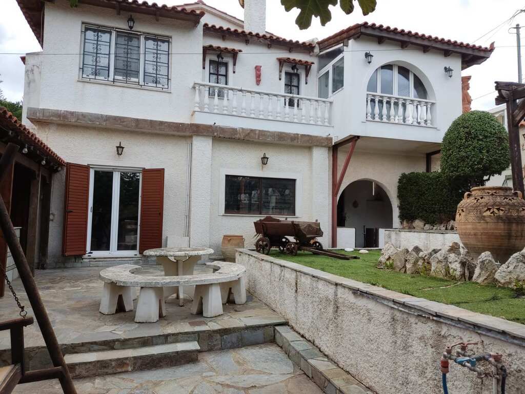 House in Rafina, Greece, 260 m² - picture 1