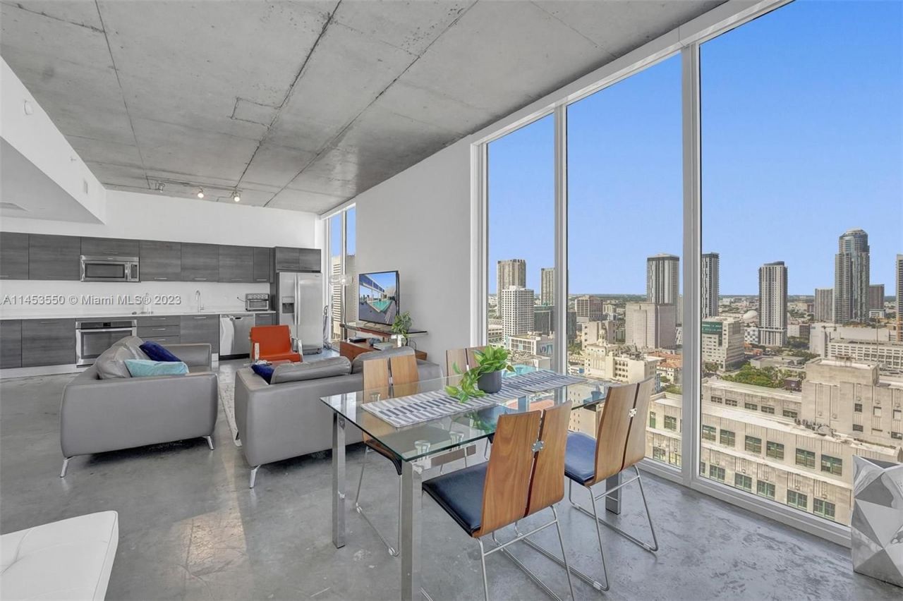 Flat in Miami, USA, 67 m² - picture 4