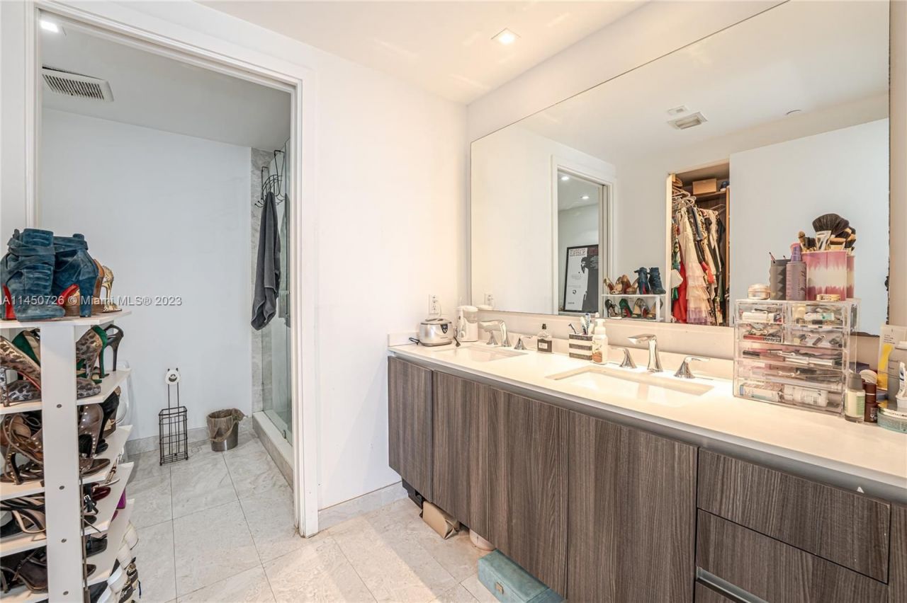 Flat in Miami, USA, 70 m² - picture 6