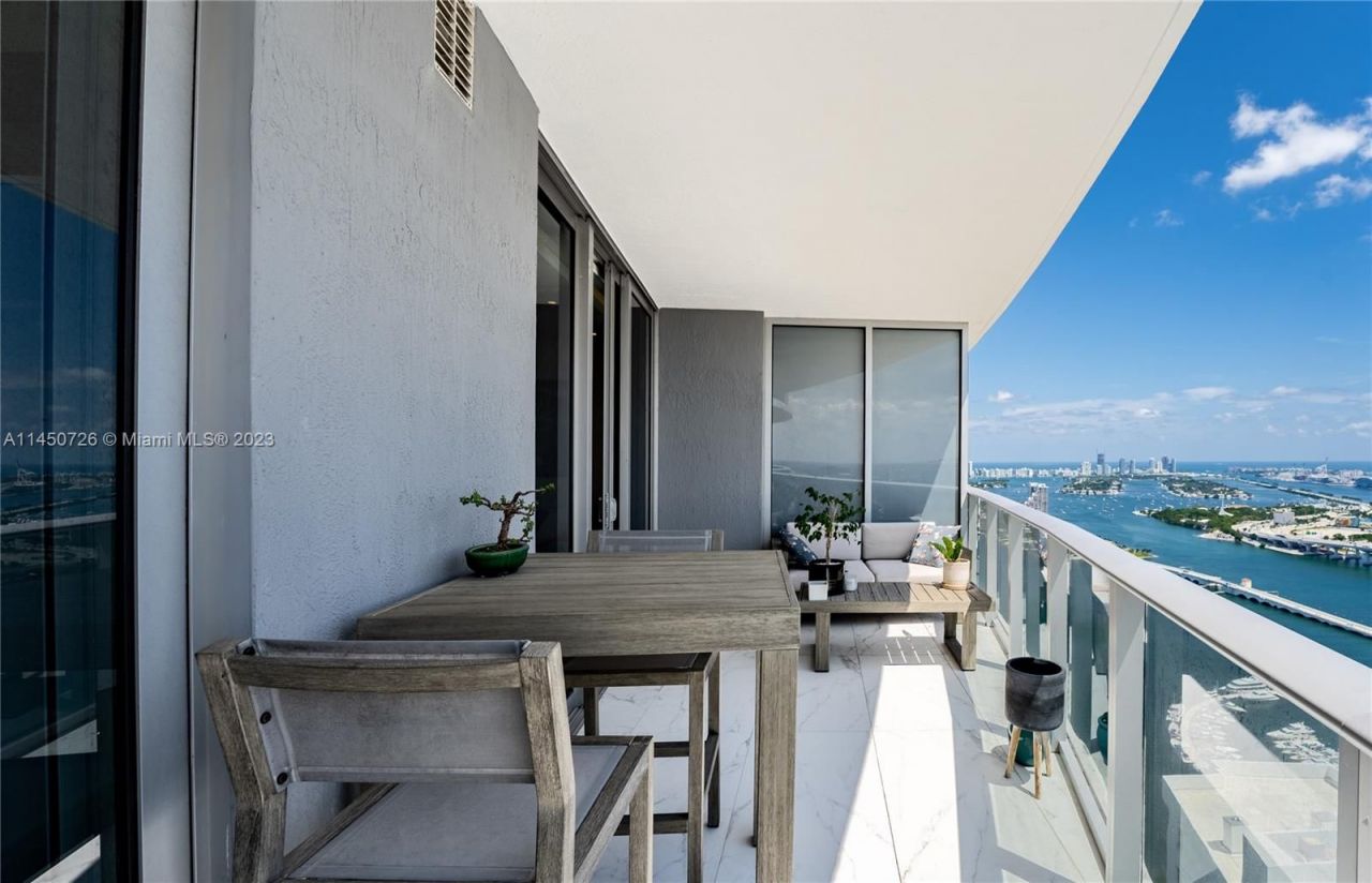 Flat in Miami, USA, 70 m² - picture 9