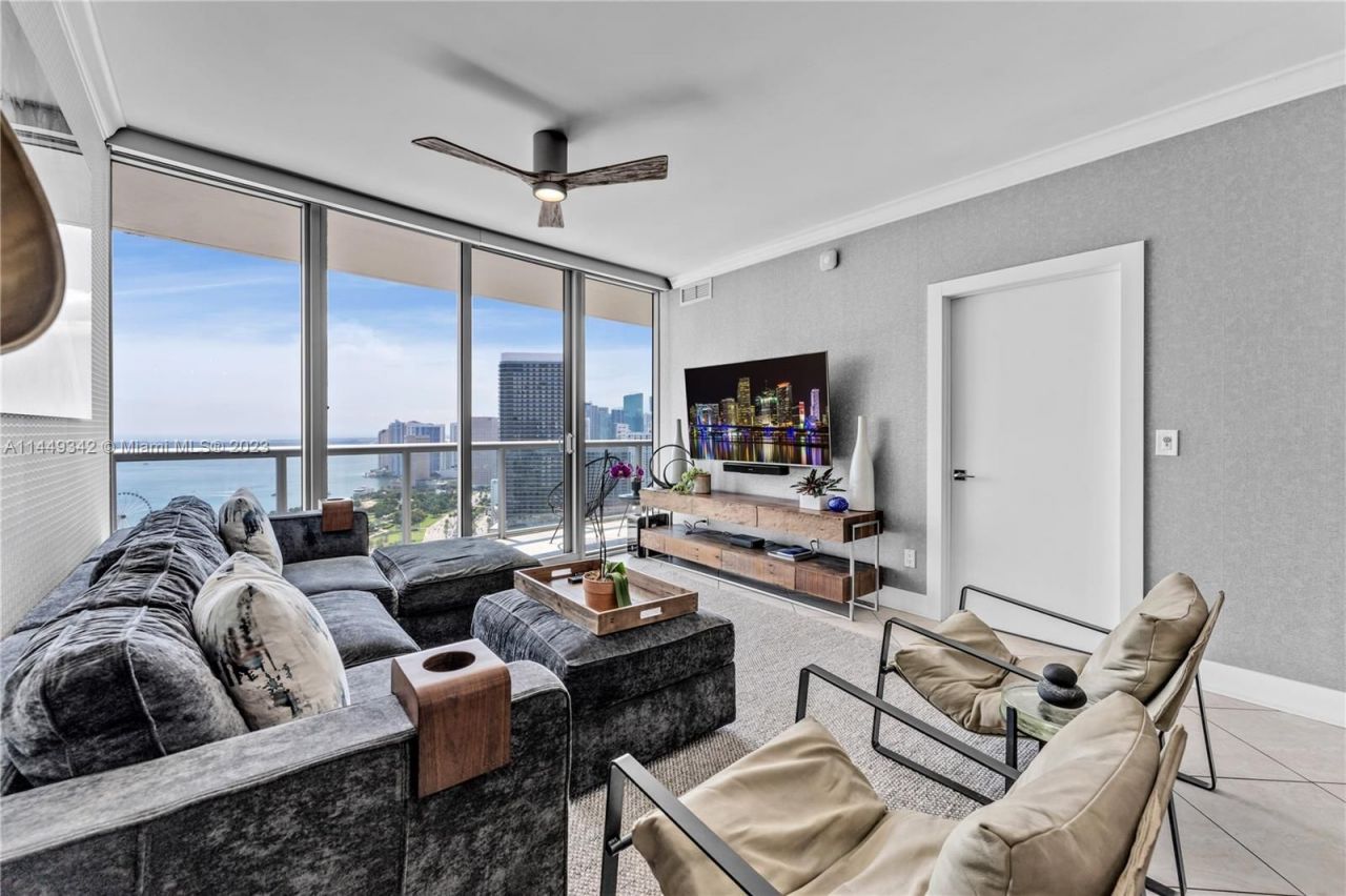 Appartement à Miami, États-Unis, 90 m² - image 2