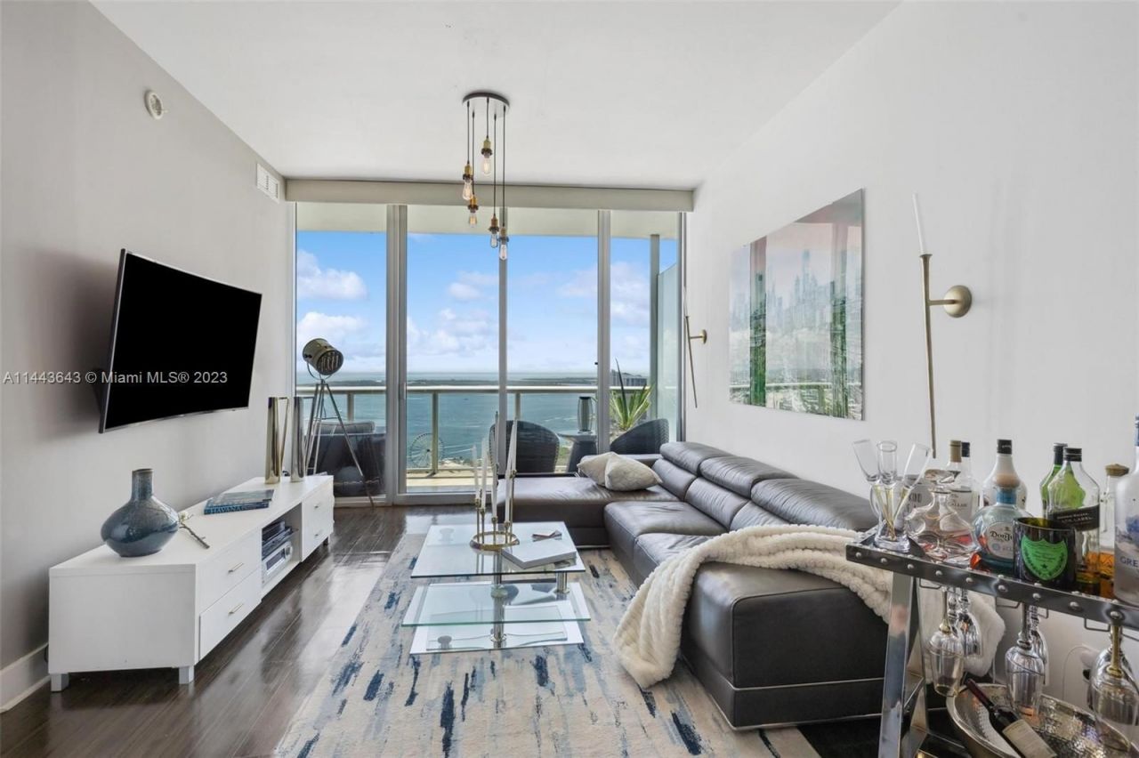 Piso en Miami, Estados Unidos, 110 m² - imagen 4