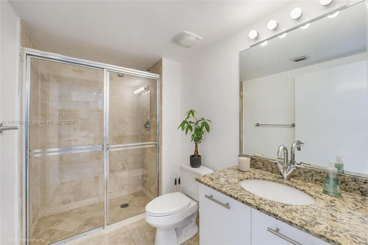 Loft in Miami, USA, 140 m² - picture 7