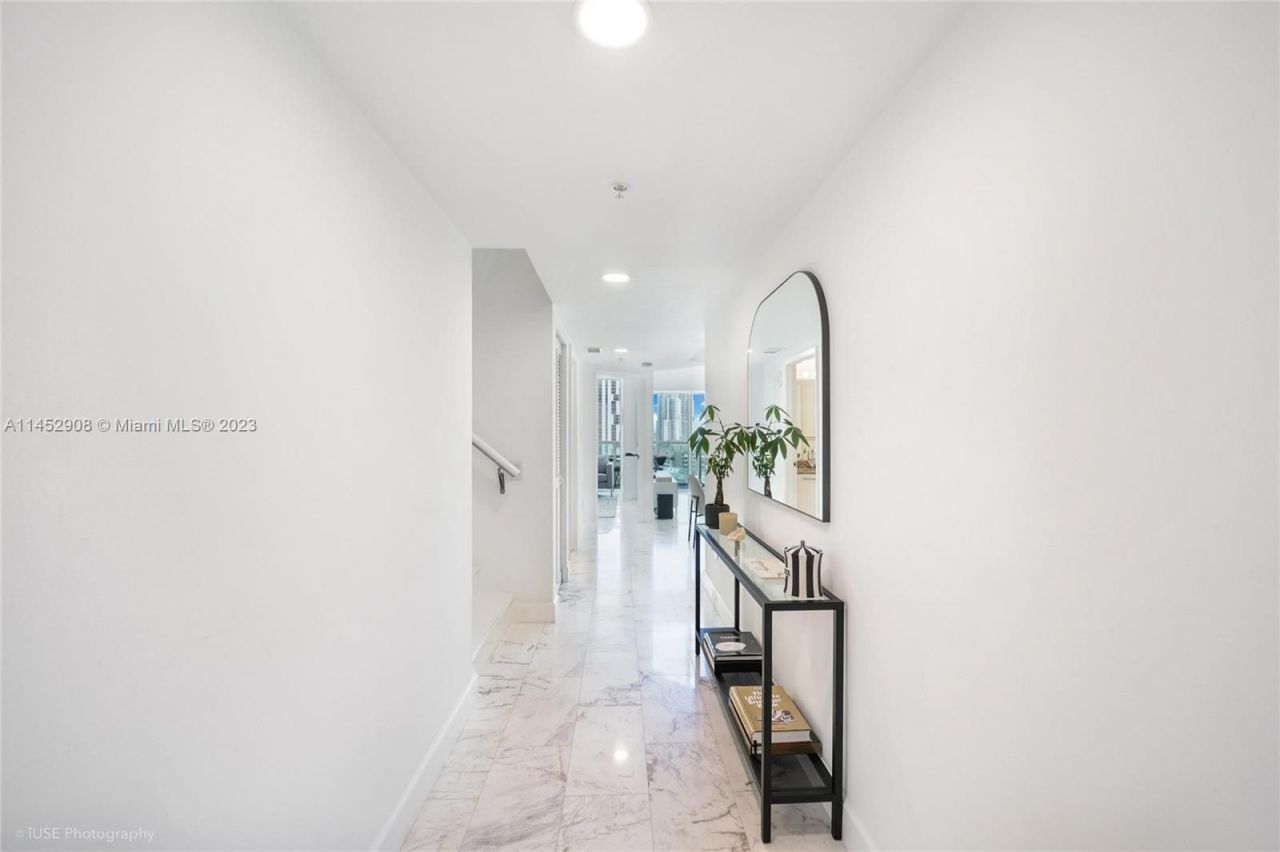 Loft in Miami, USA, 140 m² - picture 11