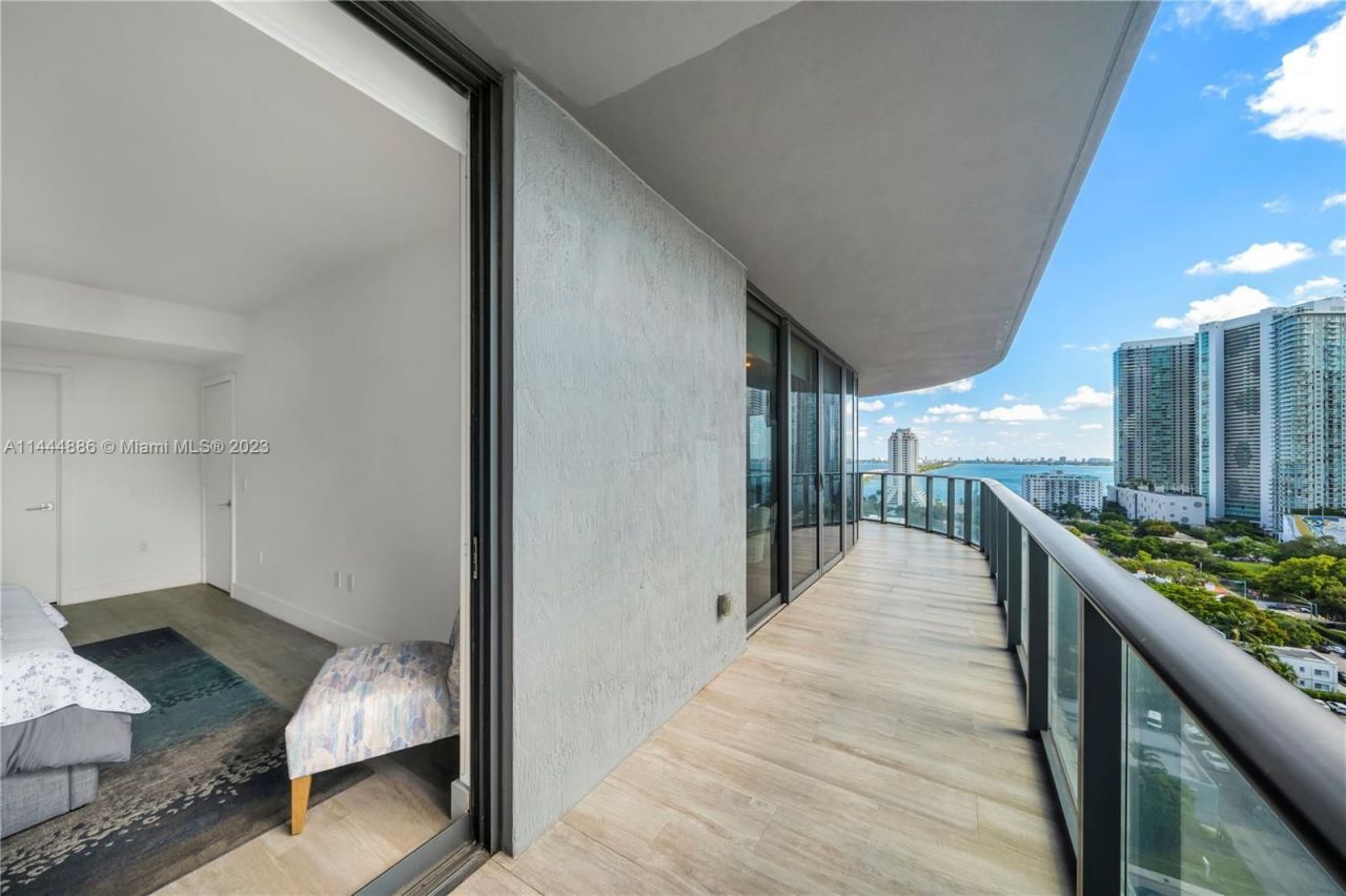 Flat in Miami, USA, 100 m² - picture 16