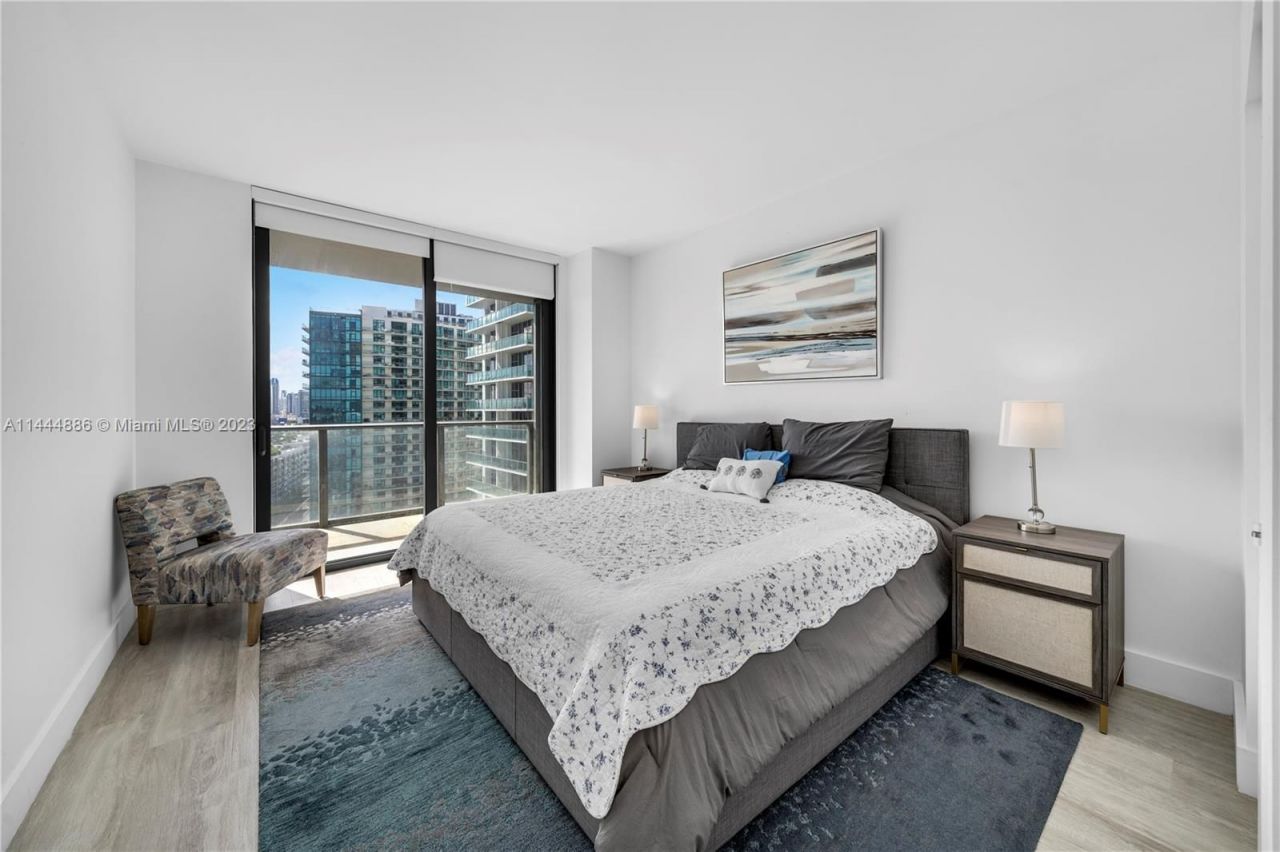 Flat in Miami, USA, 100 m² - picture 13