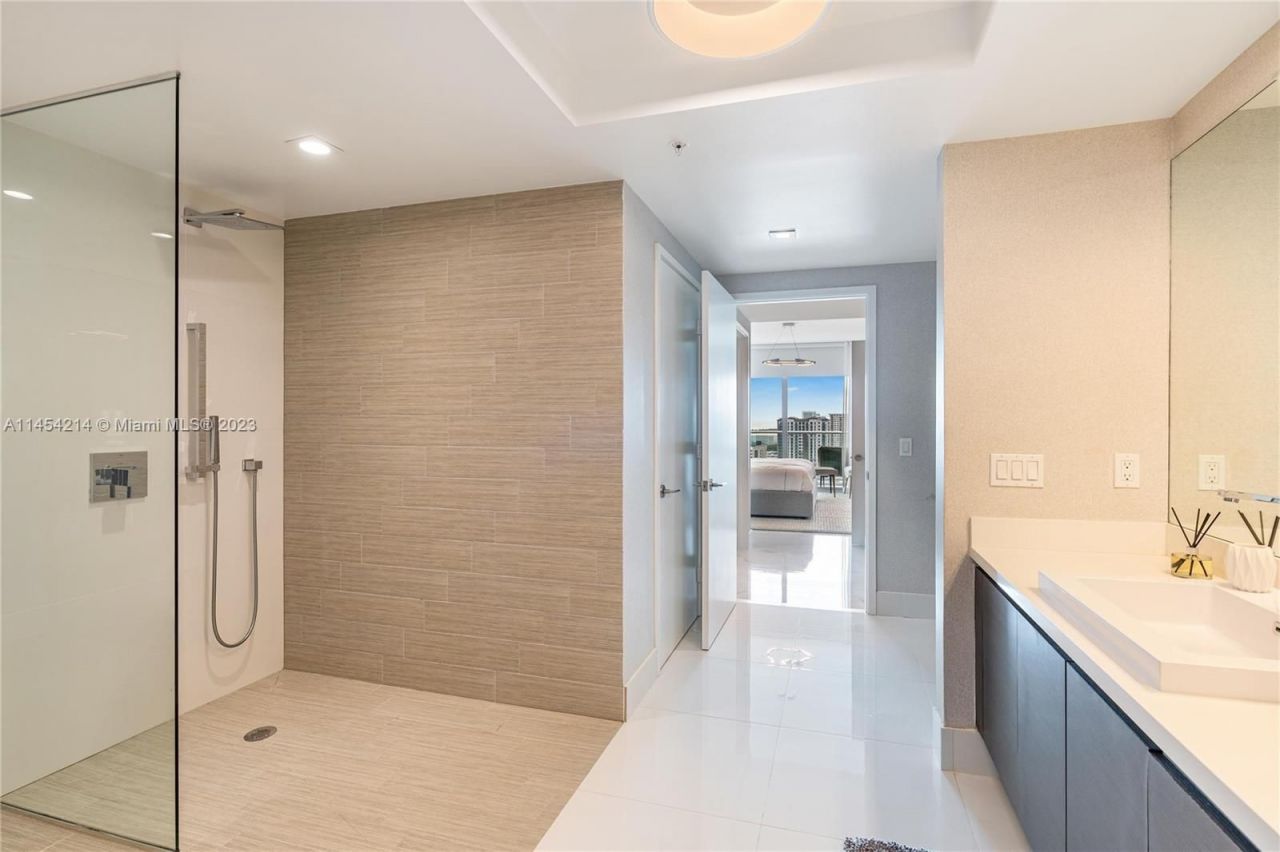 Appartamento a Miami, USA, 140 m² - foto 13