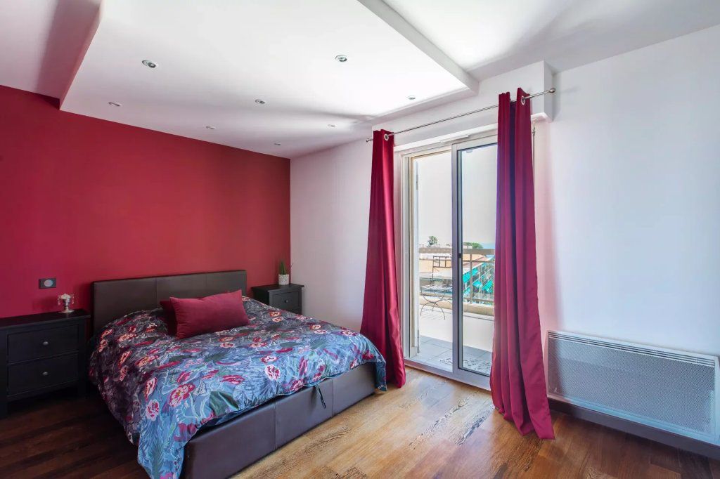 Apartment in Villefranche-sur-Mer, France, 162 m² - picture 17