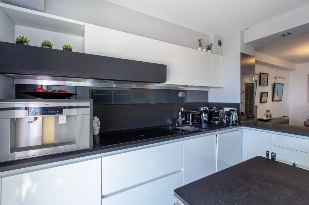 Apartment in Villefranche-sur-Mer, France, 162 m² - picture 10