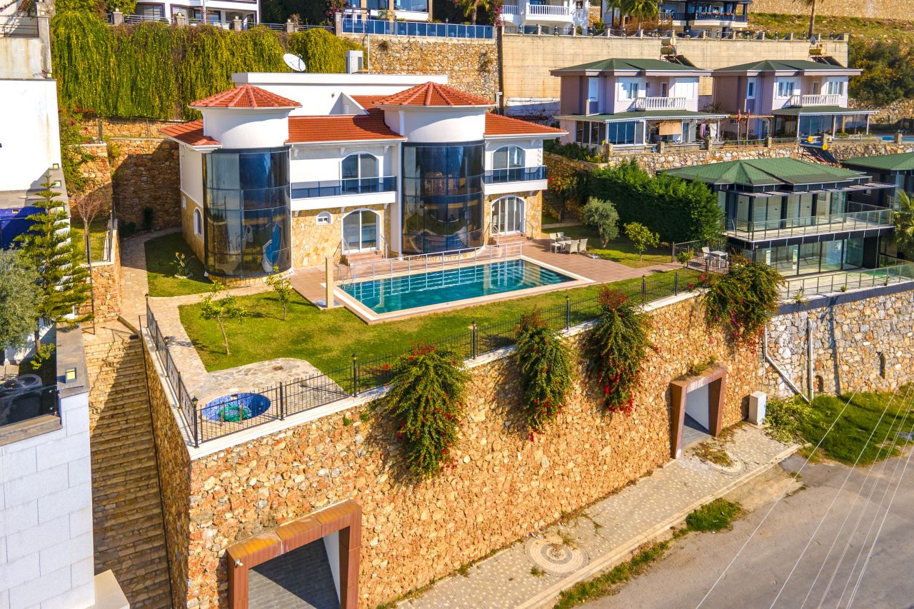 Villa en Alanya, Turquia, 580 m² - imagen 1