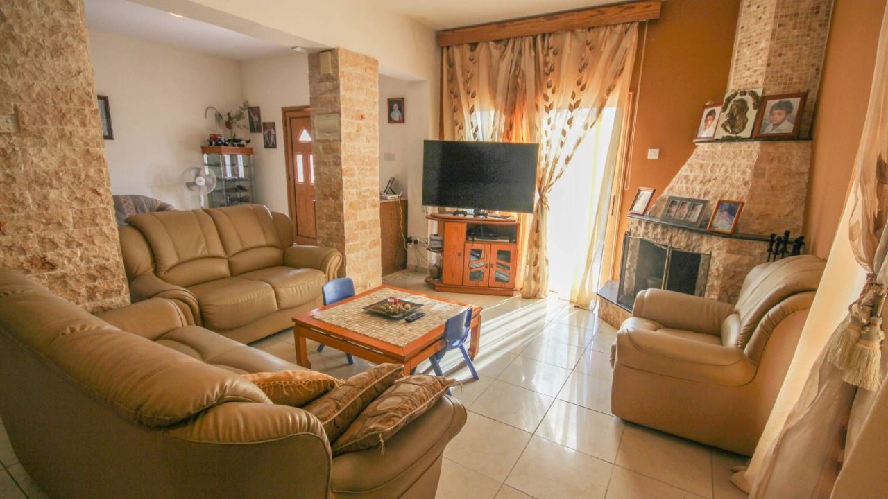 Villa in Protaras, Cyprus, 160 m² - picture 1