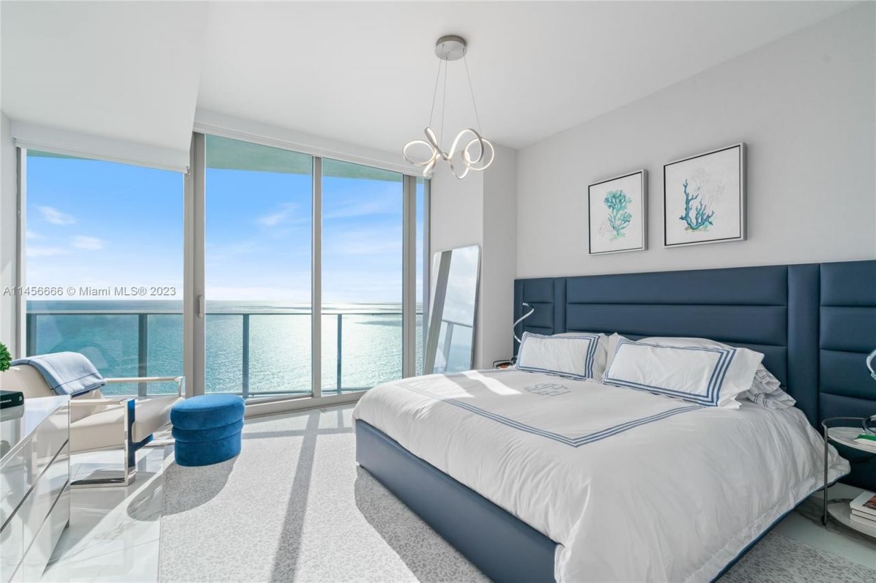 Piso en Miami, Estados Unidos, 140 m² - imagen 17