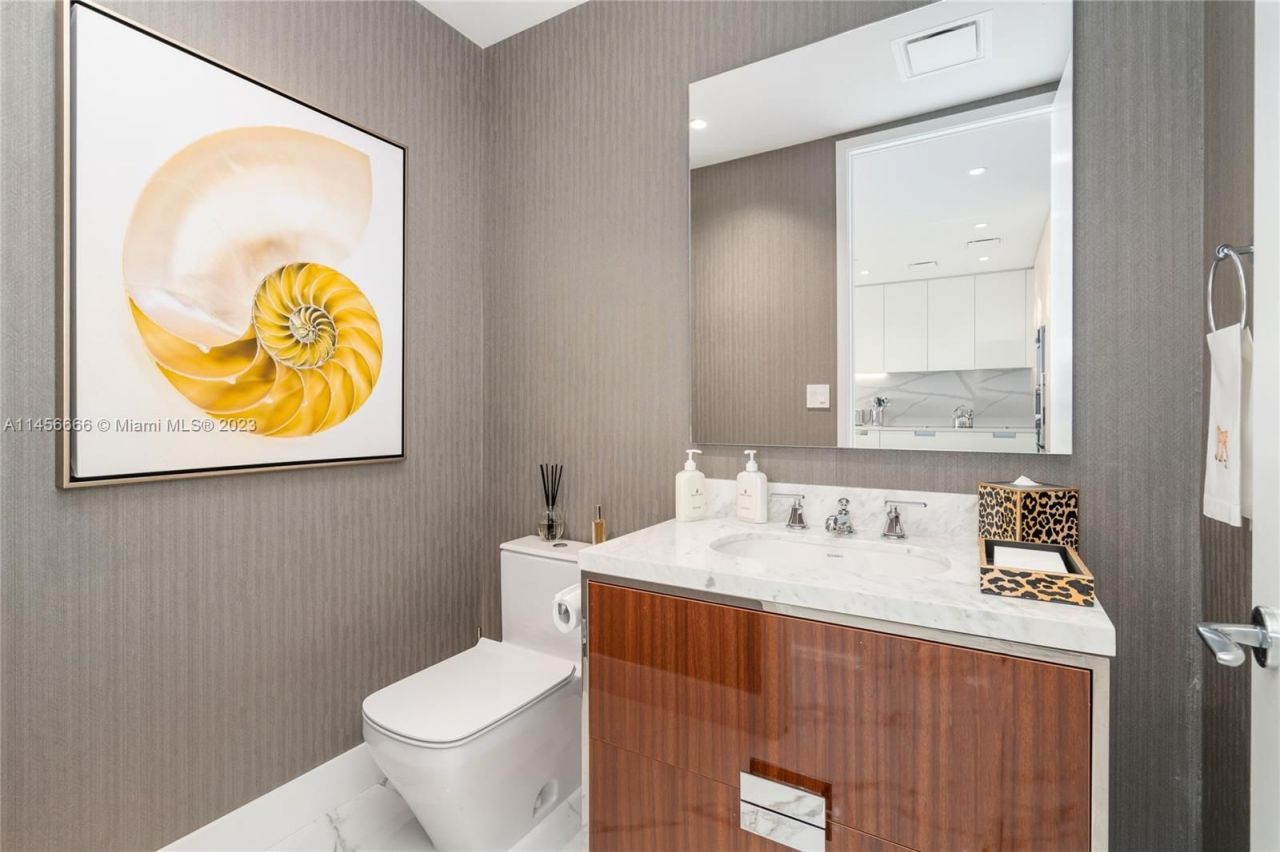 Piso en Miami, Estados Unidos, 140 m² - imagen 14