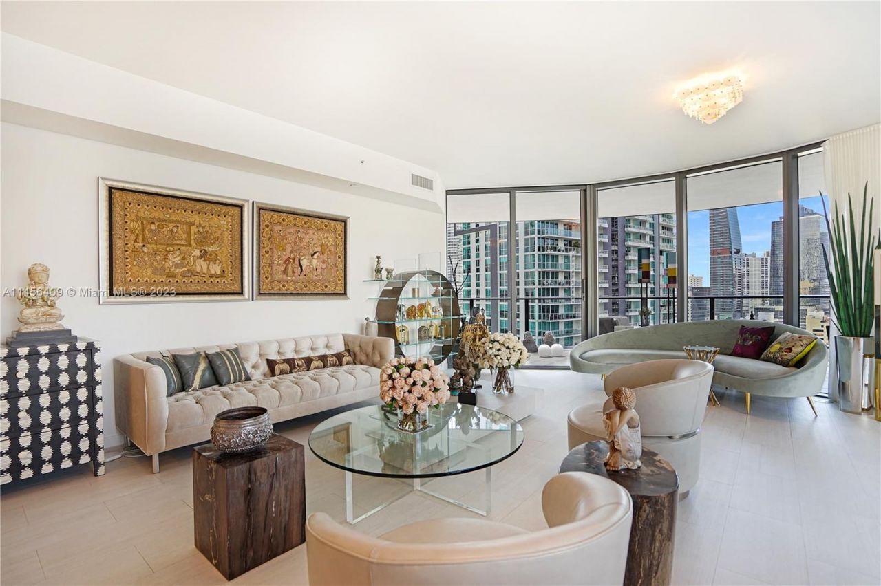 Flat in Miami, USA, 180 m² - picture 8