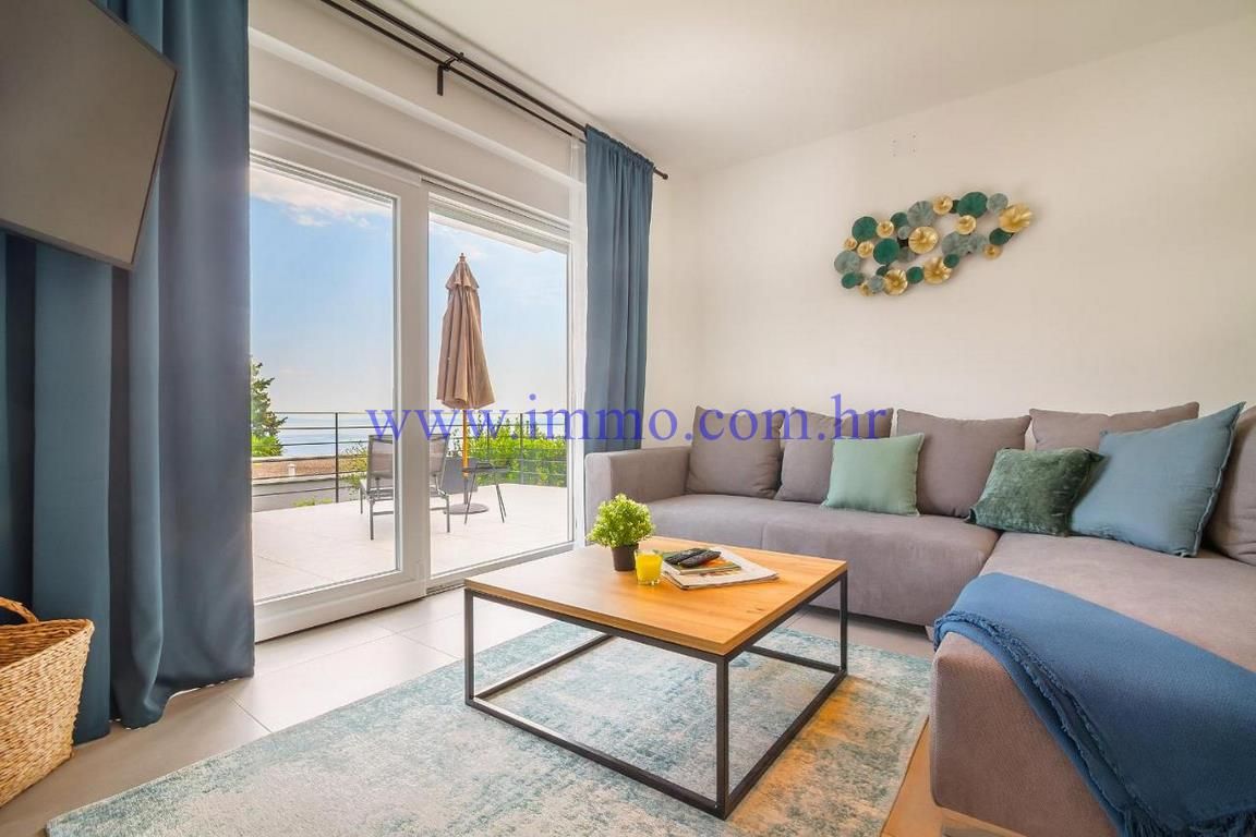 Villa a Opatija, Croazia, 250 m² - foto 3