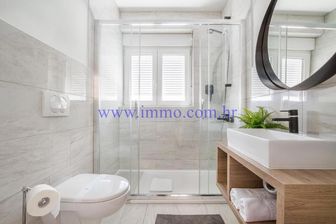 Villa a Opatija, Croazia, 250 m² - foto 9