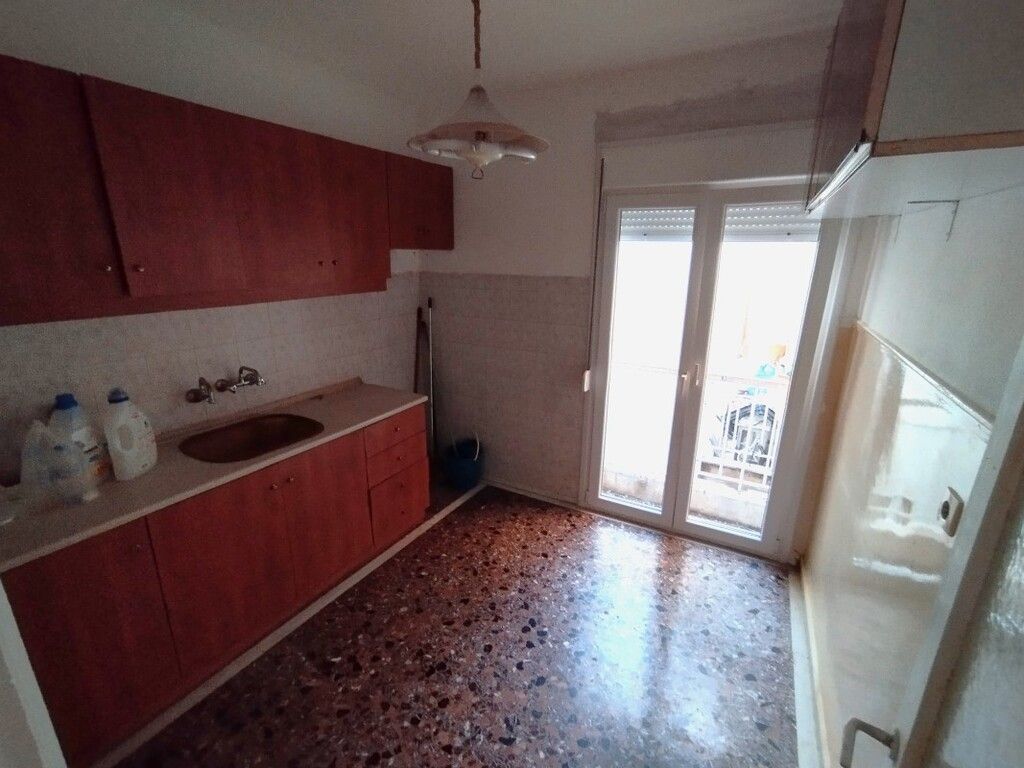 Flat in Thessaloniki, Greece, 80 m² - picture 8