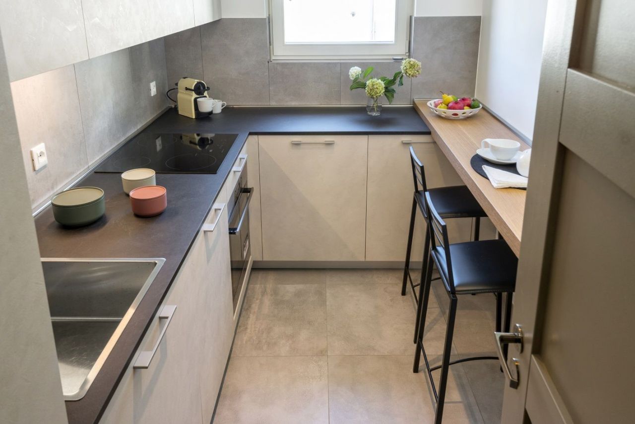 Apartment in Campione d'Italia, Italien, 81 m² - Foto 4