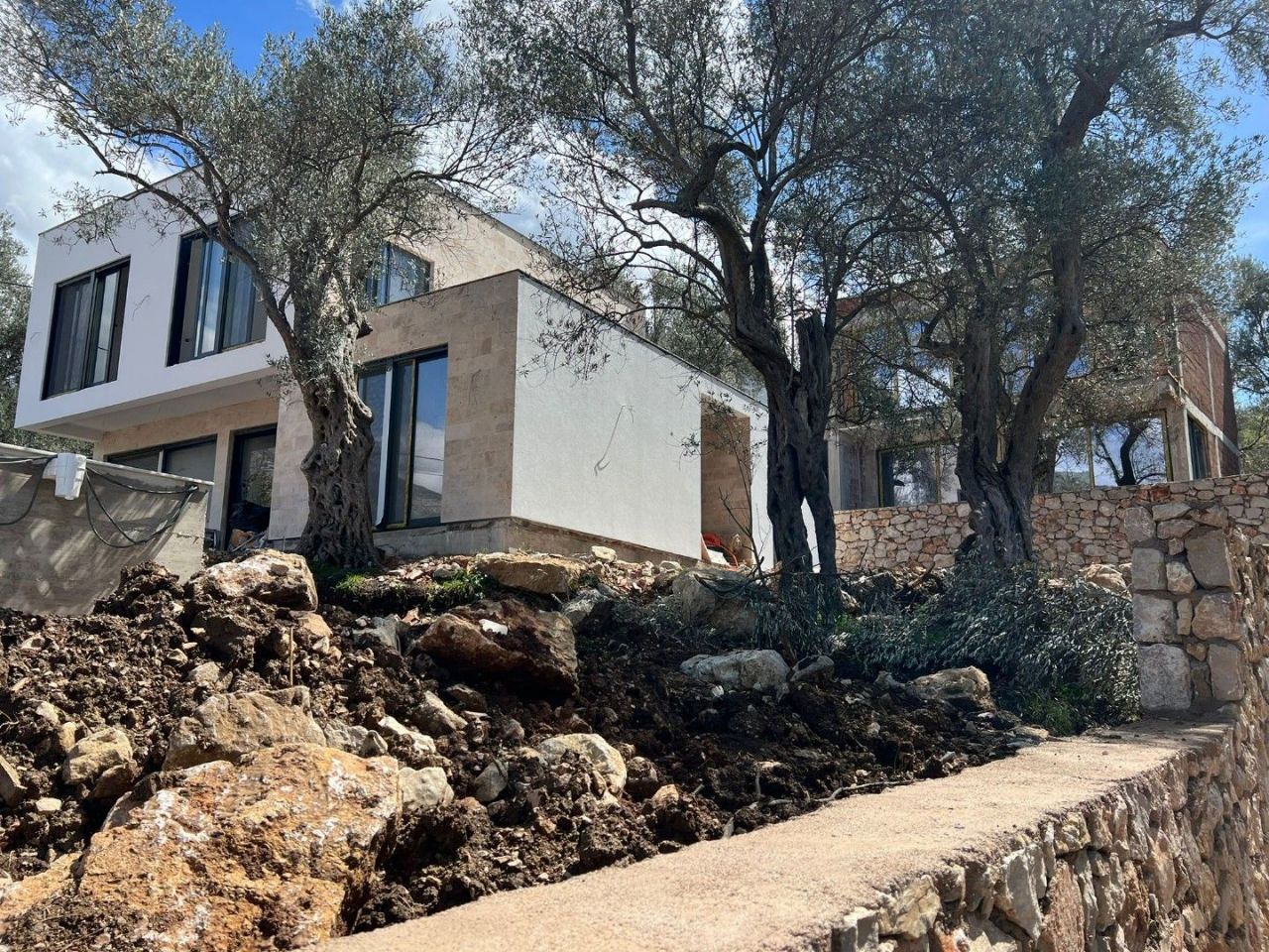 House in Bar, Montenegro, 170 m² - picture 3