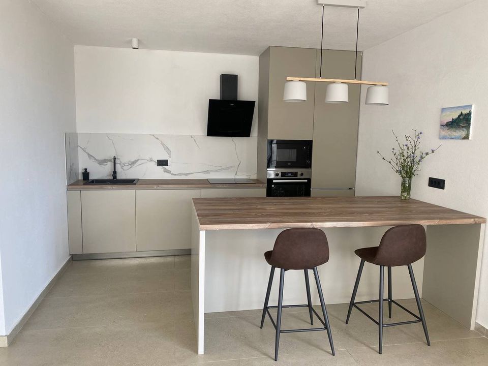 House in Bar, Montenegro, 170 m² - picture 11