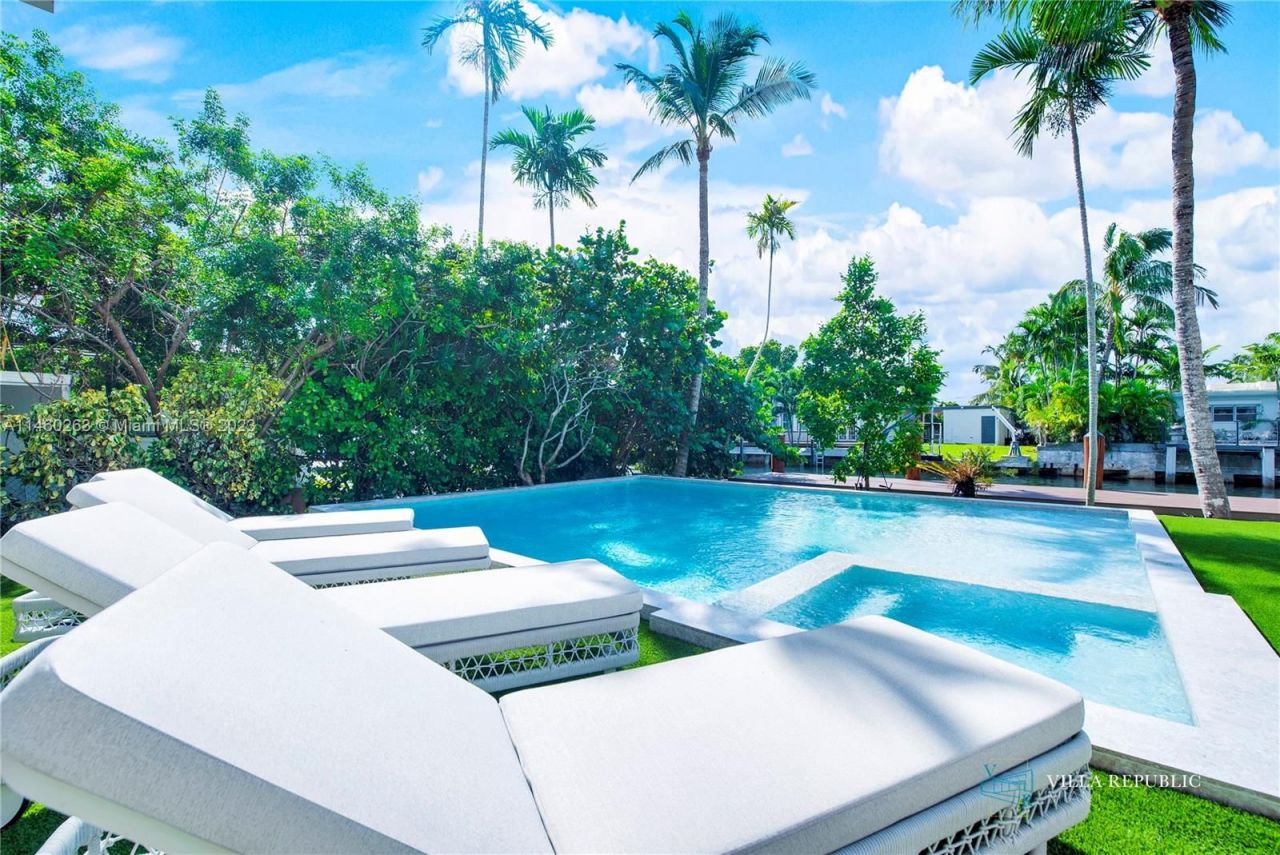 Villa in Miami, USA, 500 m² - picture 5