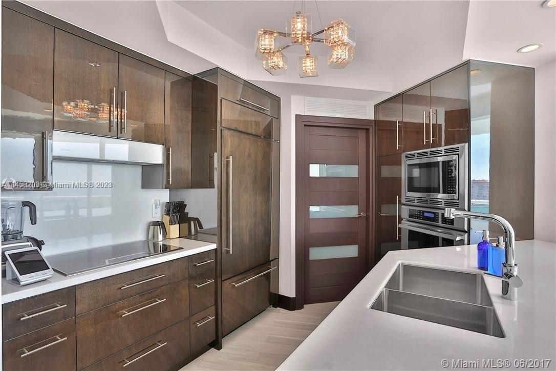 Flat in Miami, USA, 130 m² - picture 3