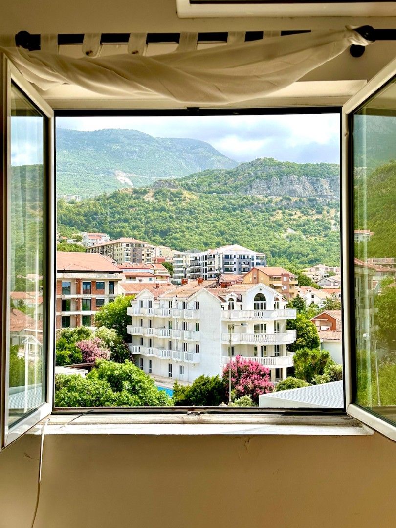 Flat in Budva, Montenegro, 33 m² - picture 1