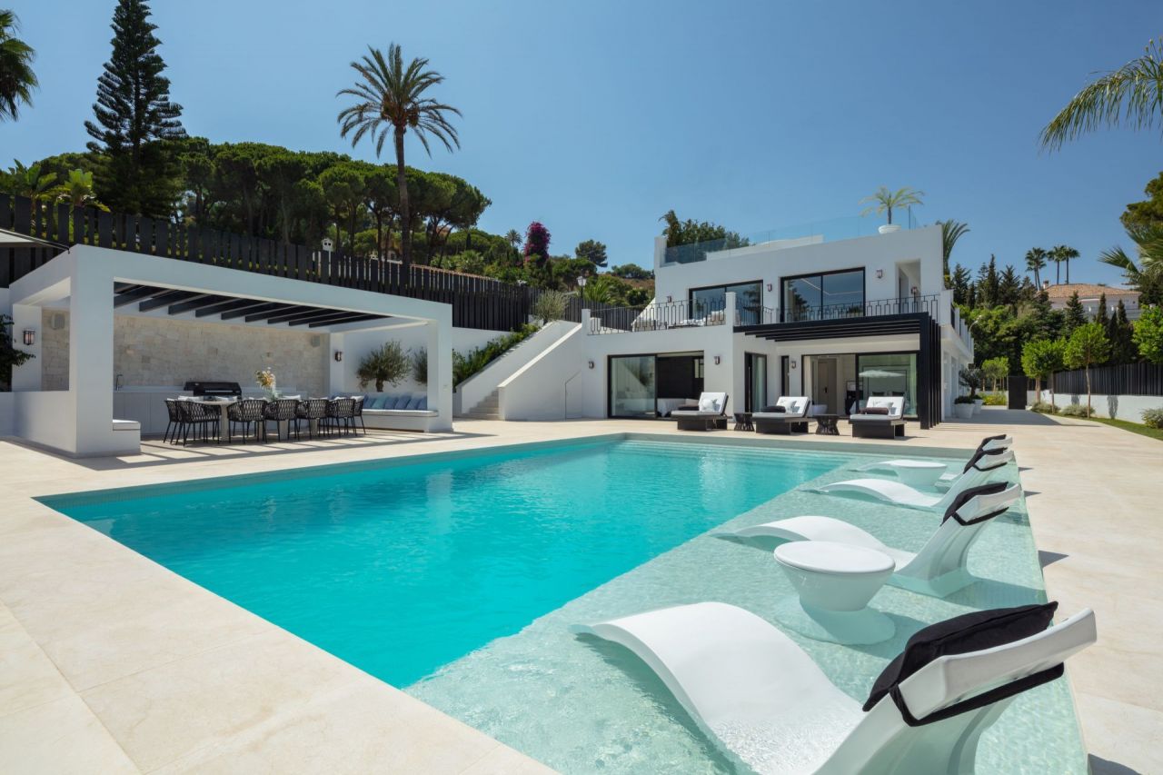 Villa en Marbella, España, 447 m² - imagen 1