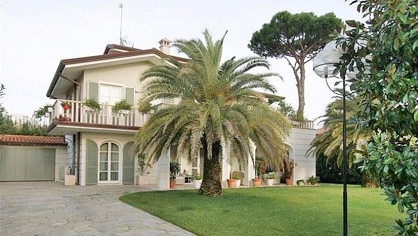 Villa in Forte dei Marmi, Italy, 200 m² - picture 2