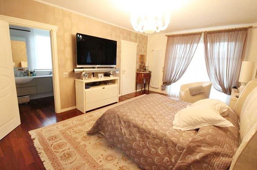 Villa in Forte dei Marmi, Italy, 200 m² - picture 14