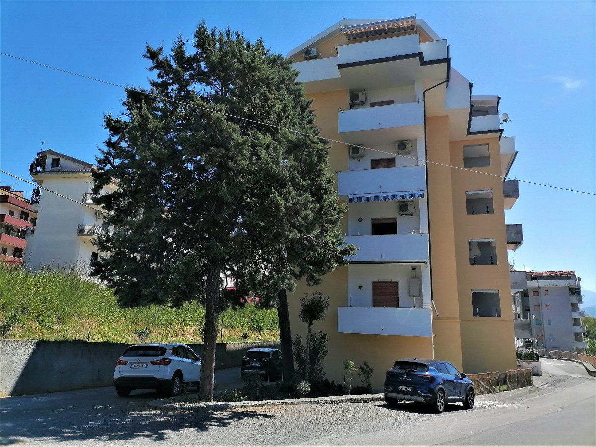 Flat in Scalea, Italy, 30 m² - picture 1