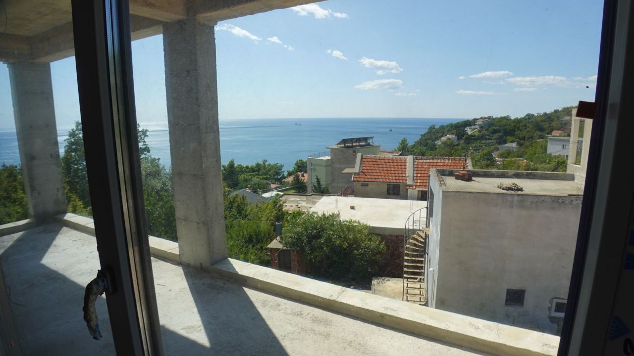 House in Bar, Montenegro, 186 m² - picture 1