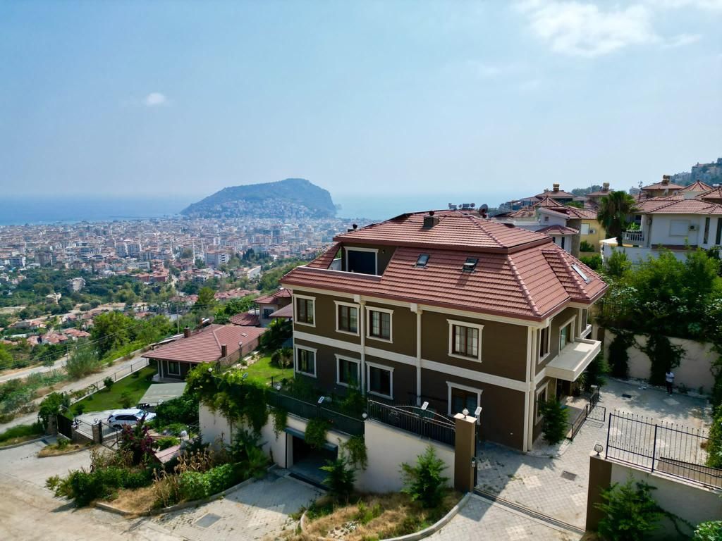 Villa en Alanya, Turquia, 600 m² - imagen 1