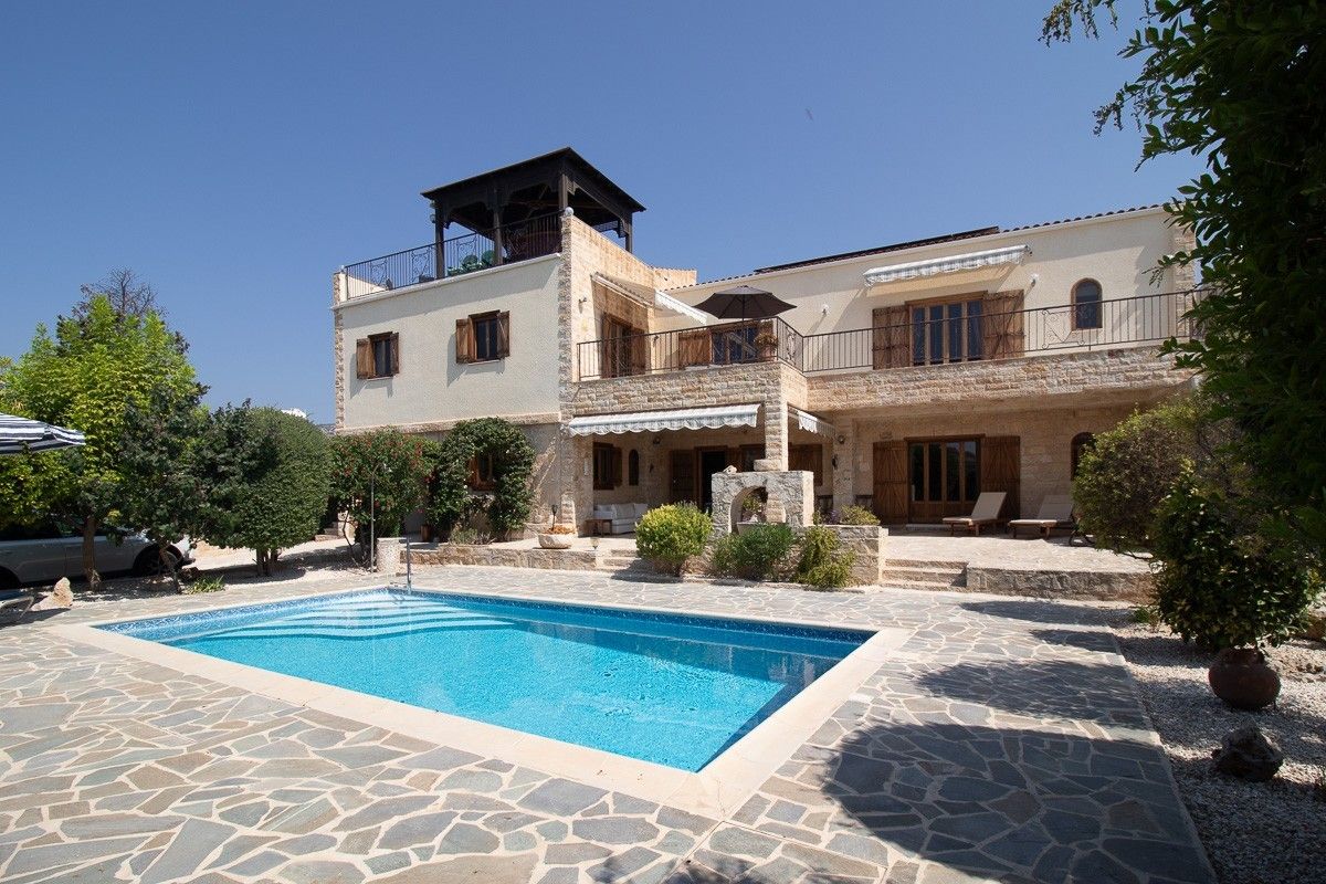 Villa en Pafos, Chipre, 346 m² - imagen 1