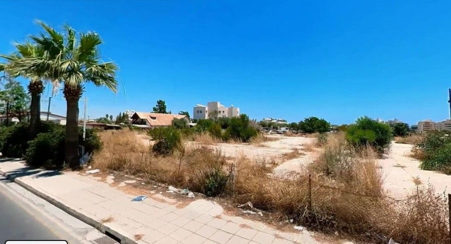 Terrain à Larnaca, Chypre, 516 m² - image 1