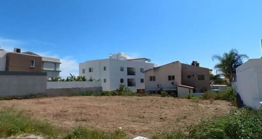 Terrain à Larnaca, Chypre, 616 m² - image 1