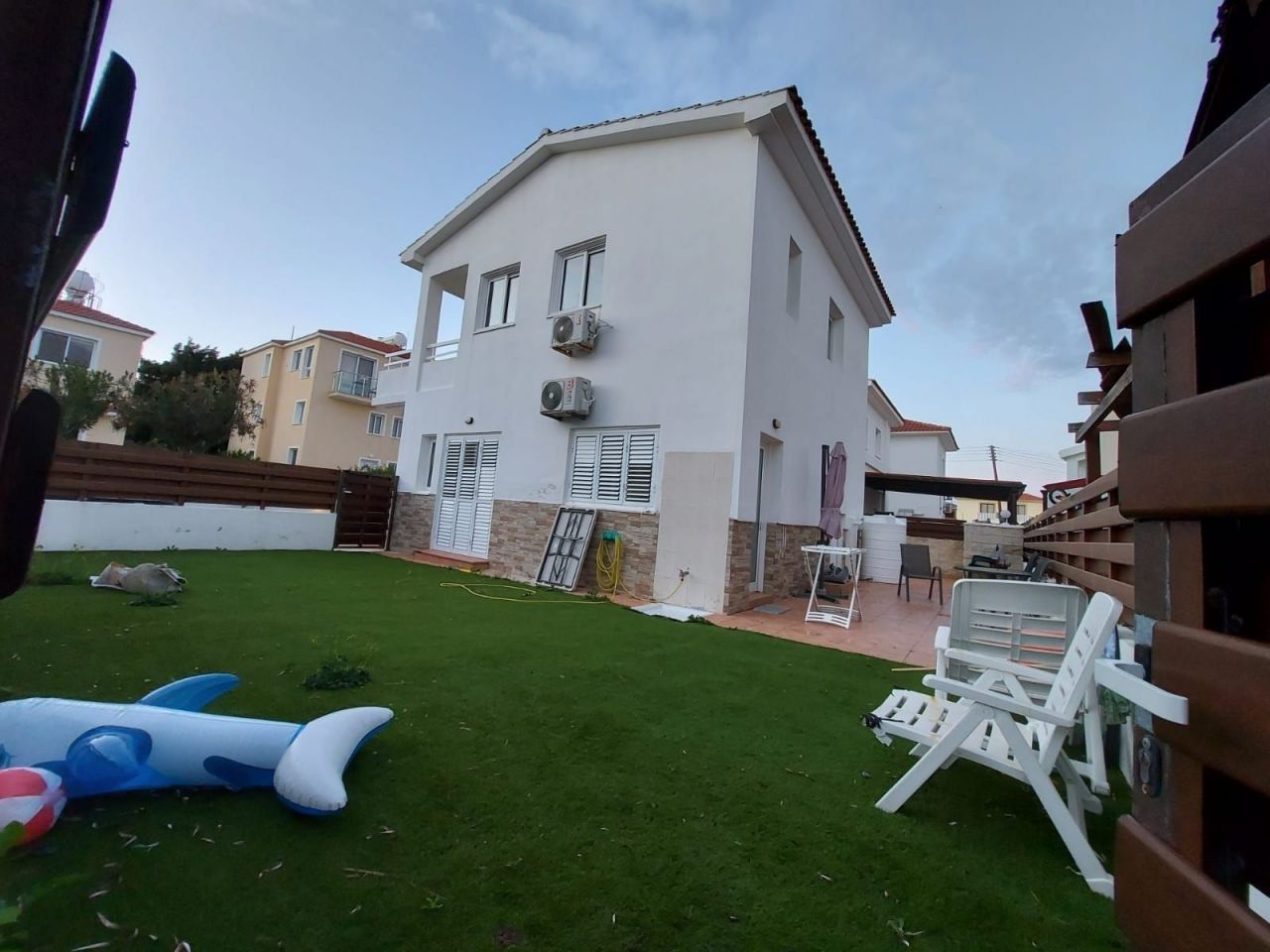 Villa in Larnaka, Zypern, 140 m² - Foto 1