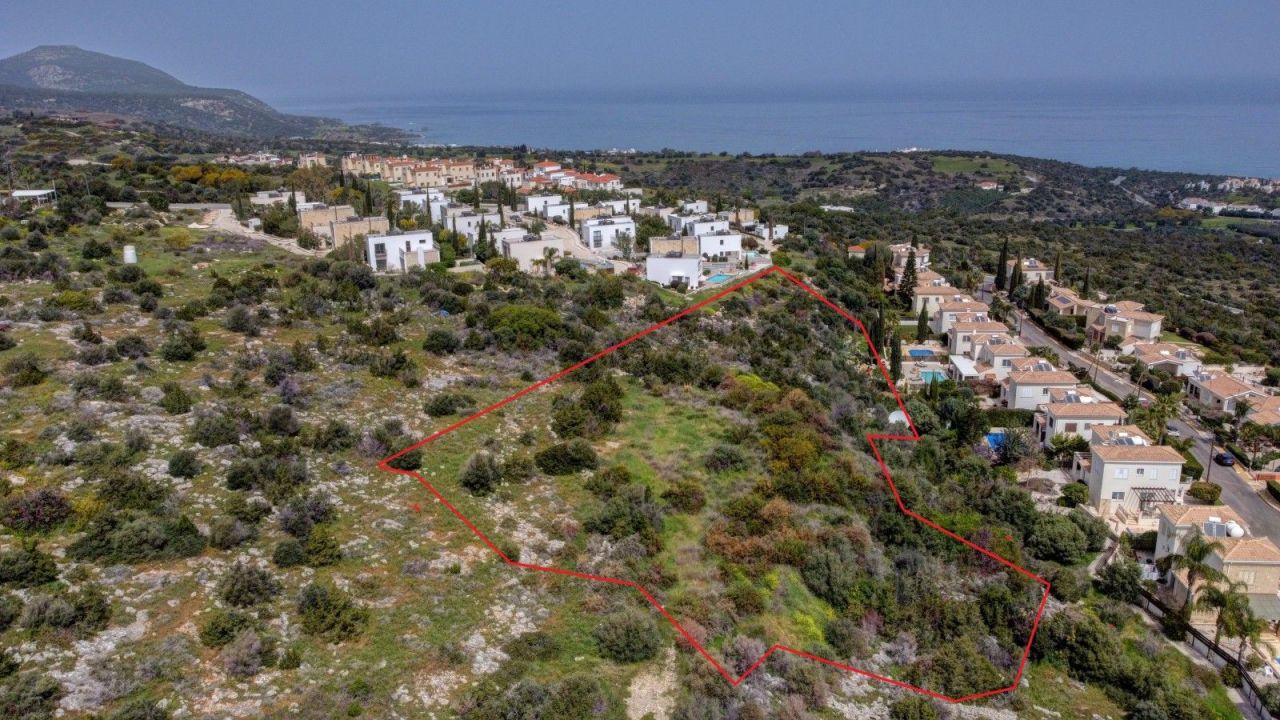 Terreno en Pafos, Chipre, 12 291 m² - imagen 1