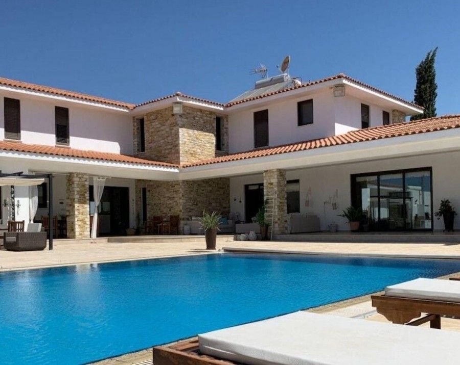 Villa in Larnaka, Zypern, 470 m² - Foto 1