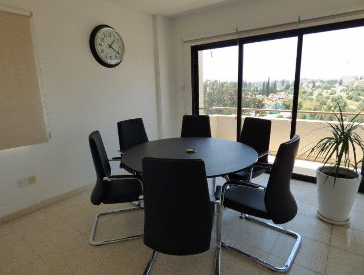 Office in Larnaca, Cyprus, 122 m² - picture 1