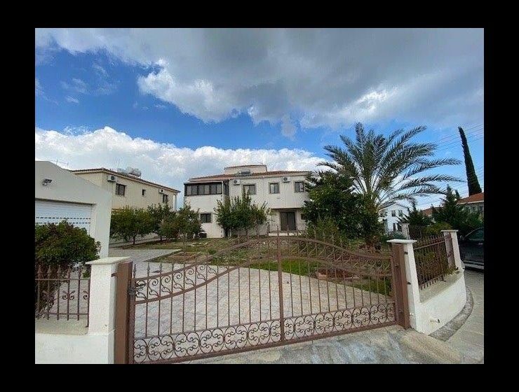 Villa in Larnaka, Zypern, 251 m² - Foto 1