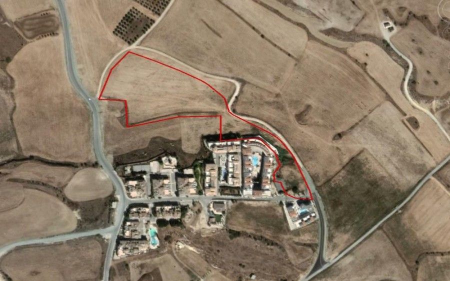 Terrain à Larnaca, Chypre, 23 078 m² - image 1