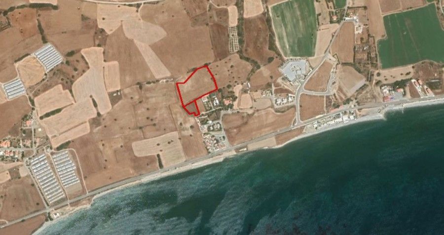 Terrain à Larnaca, Chypre, 11 920 m² - image 1