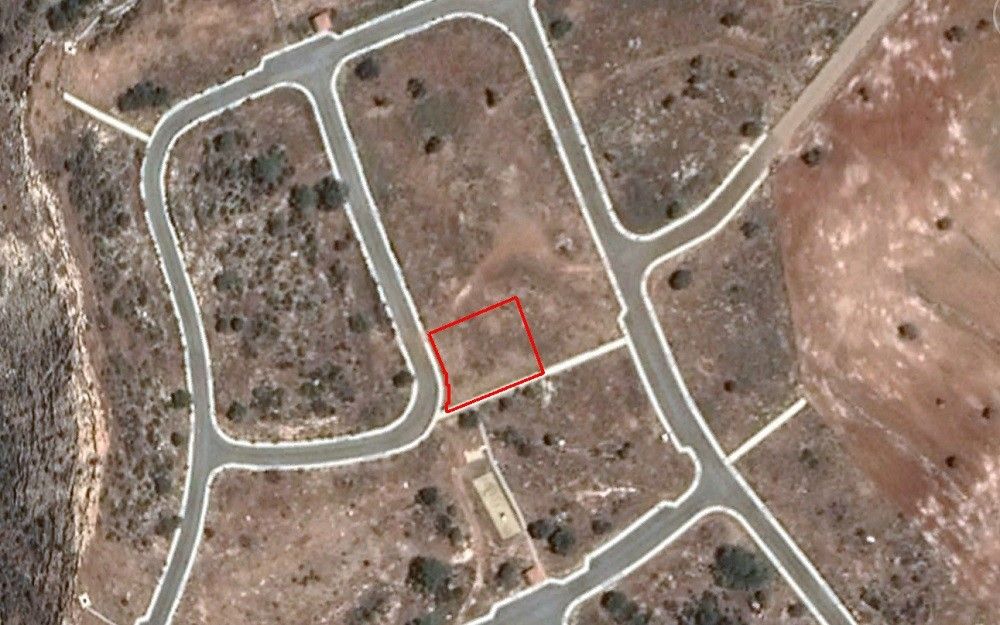 Land in Limassol, Cyprus, 1 022 m² - picture 1