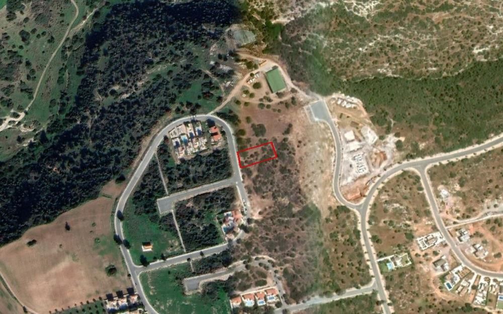 Terrain à Paphos, Chypre, 1 321 m² - image 1