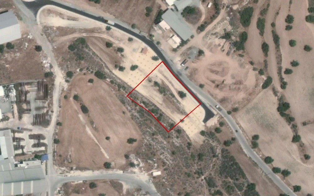 Land in Limassol, Cyprus, 2 983 m² - picture 1